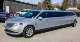 MASS 10 Passenger Lincoln Stretch Limo in Worcester/Boston MA